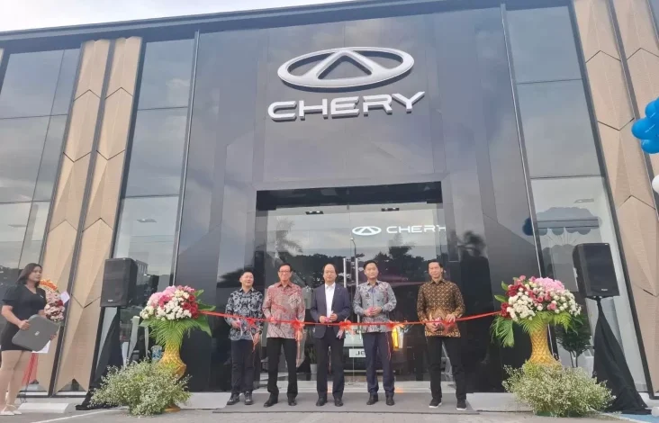 Chery Bikin Dealer Rasa Hotel Bintang Lima pada area Ibukota Barat