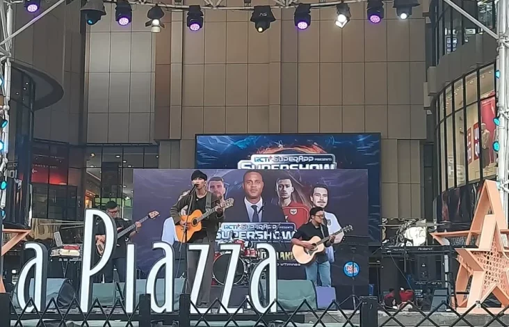 Danar Widianto Hangatkan Nobar Indonesia vs Bahrain, Jadi Teman Ngabuburit pada La Piazza