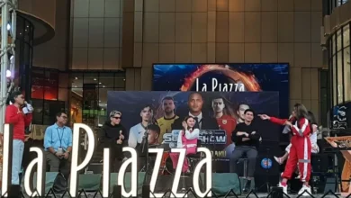 Pemeran Berbalas Selingkuh Meriahkan Nobar Indonesia vs Bahrain di area tempat La Piazza