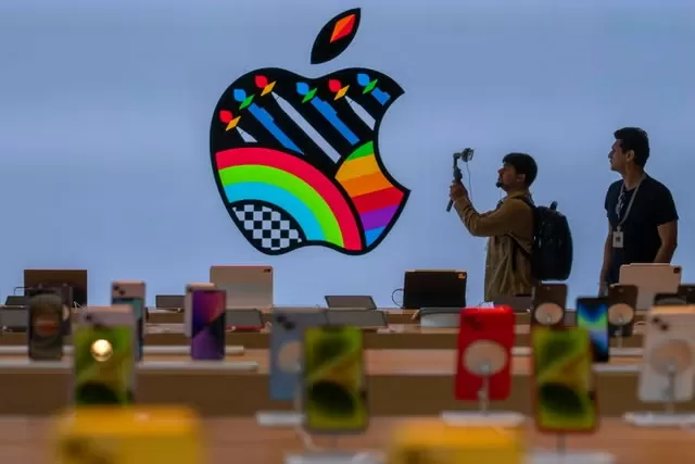 Pemimpin Tim Siri iPhone Diganti pasca Menunda Integrasi Apple Intelligence