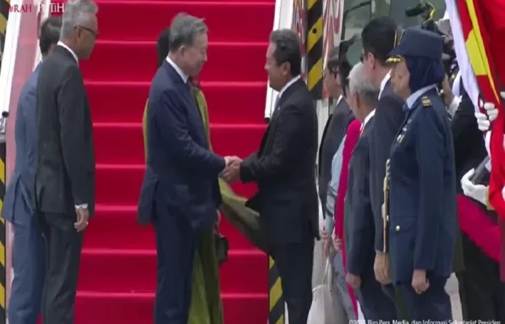 Sekjen Partai Komunis Vietnam Y.M To Lam Tiba di area pada Indonesia, Disambut Sejumlah Pejabat